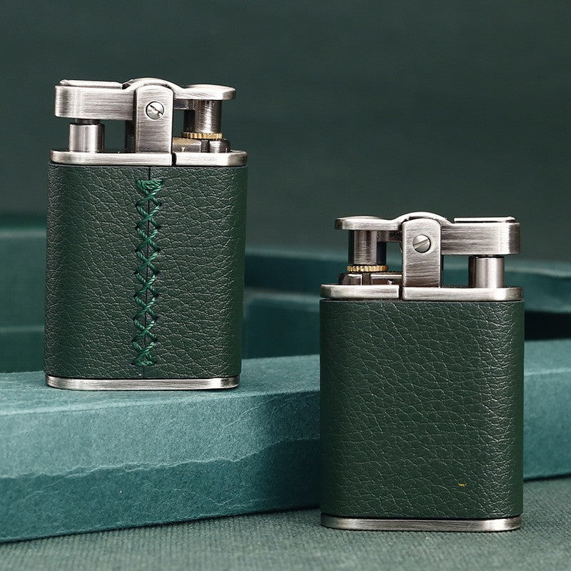 Retro Leather-Wrapped Kerosene Lighter – Vintage Flint Wheel Windproof Design